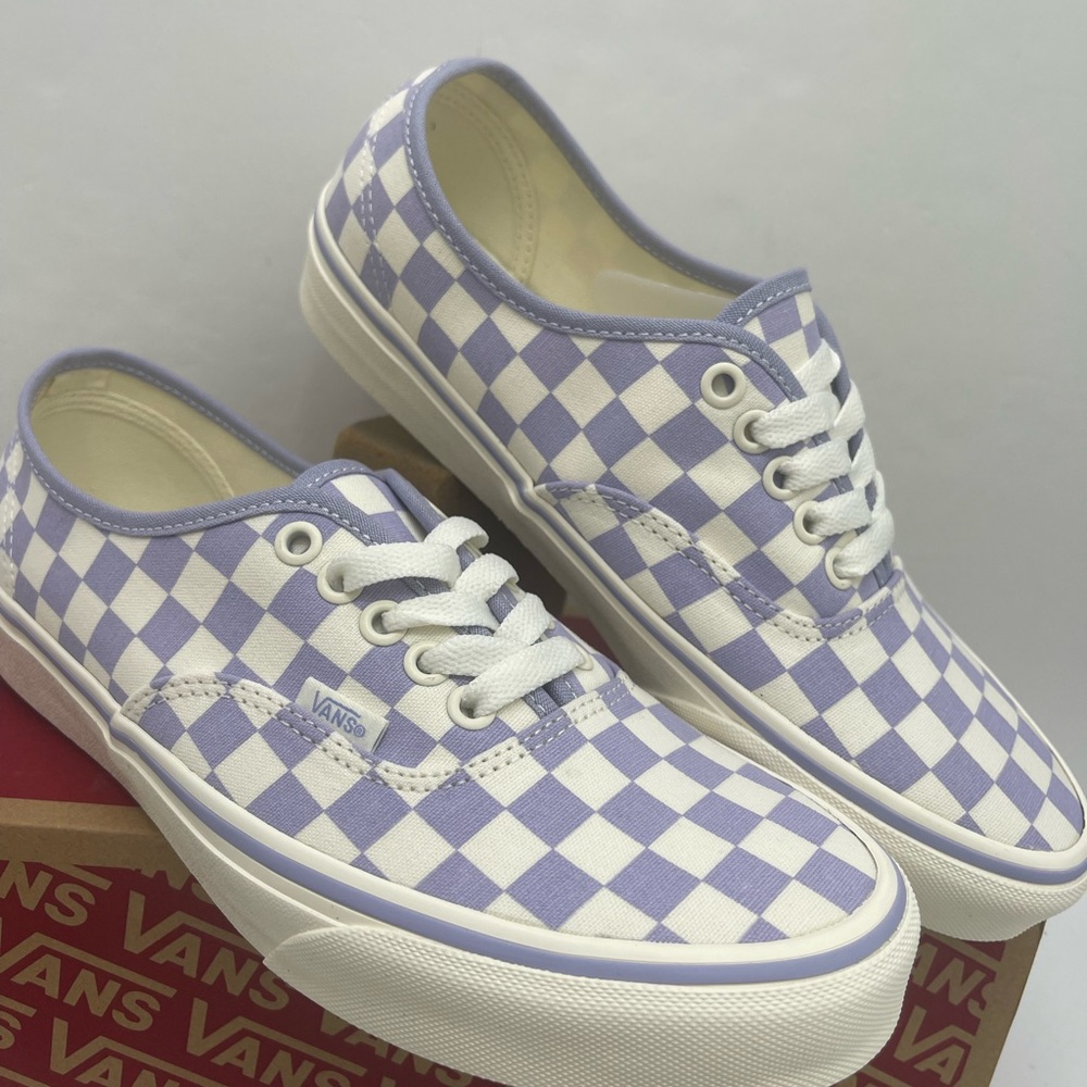 Vans WMNS Authentic
Checkerboard Lilac Sneakers
VN000BW5LLC
Lavender - Picture 6 of 16